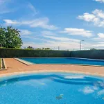 Appartamento Sunny 1bdr Flat With Pool In Vau By Lovelystay Portimão