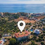 Appartamento Sunny 1bdr Flat With Pool In Vau By Lovelystay