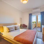 Sunny 1bdr Flat With Pool In Vau By Lovelystay Apartment *