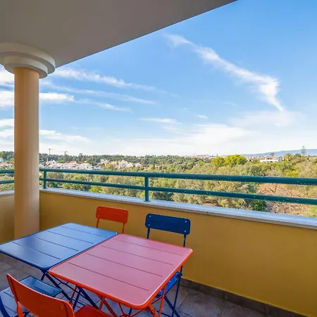 Sunny 1bdr Flat With Pool In Vau By Lovelystay Apartment