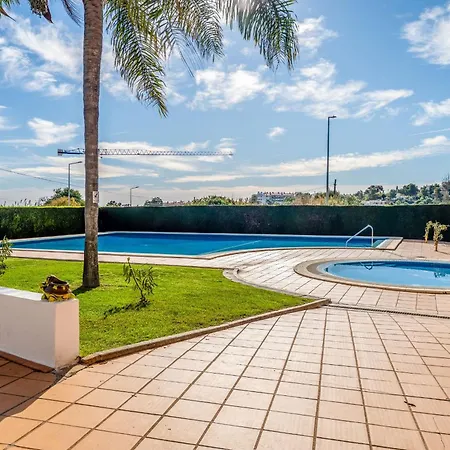 Sunny 1bdr Flat With Pool In Vau By Lovelystay 公寓 波尔蒂芒