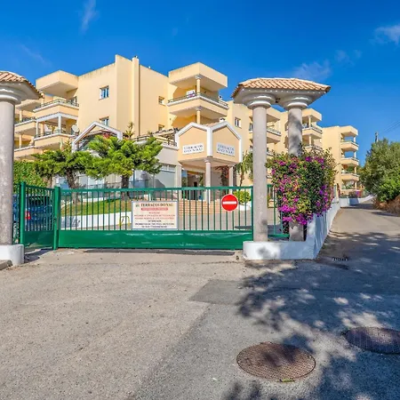 Sunny 1bdr Flat With Pool In Vau By Lovelystay Apartment