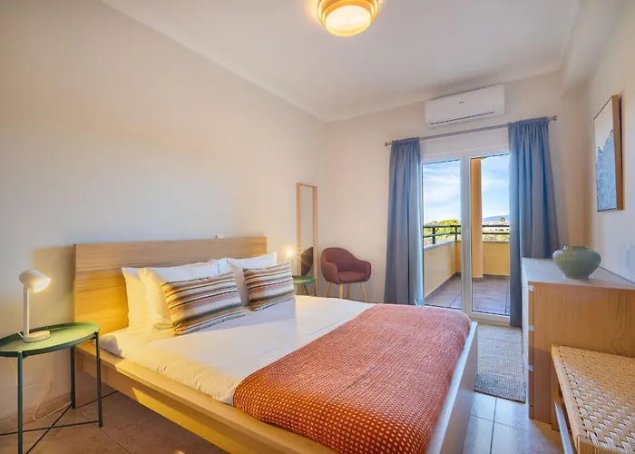 Sunny 1bdr Flat With Pool In Vau By Lovelystay 아파트 *