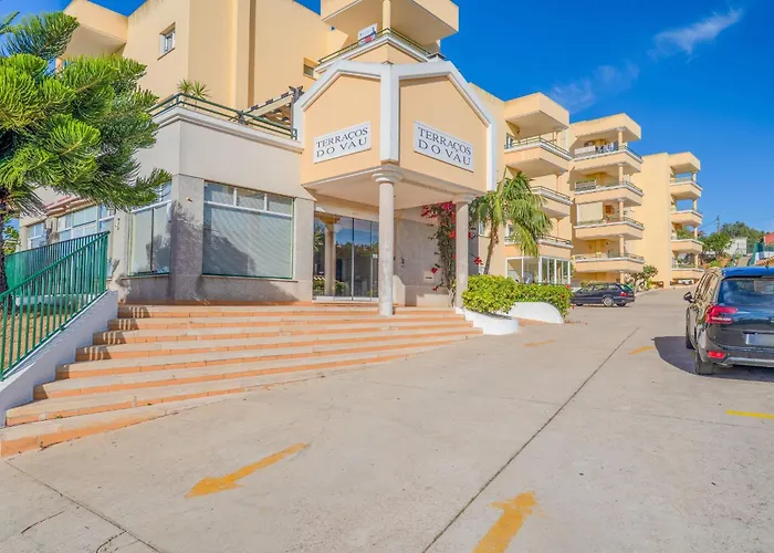 아파트 Sunny 1bdr Flat With Pool In Vau By Lovelystay *