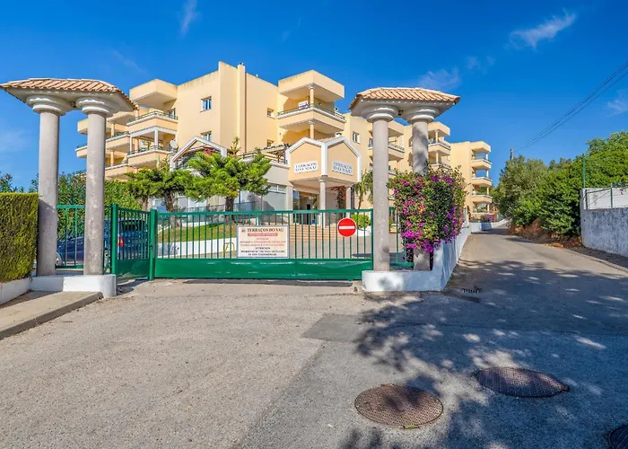 Sunny 1bdr Flat With Pool In Vau By Lovelystay Apartament