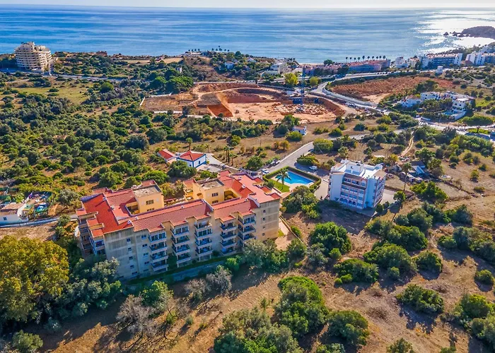 Sunny 1bdr Flat With Pool In Vau By Lovelystay Apartament