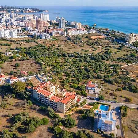 Sunny 1bdr Flat With Pool In Vau By Lovelystay *